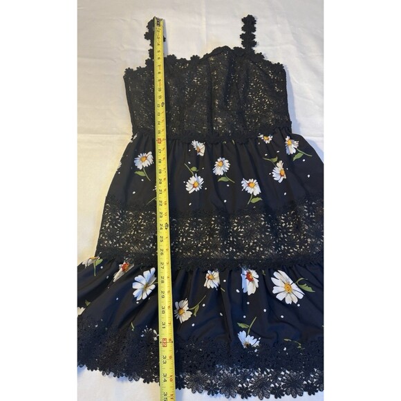 FEW MODA Black Lace Crochet Daisy Skater Dress Medium Sleeveless Lined Boho - Picture 10 of 12